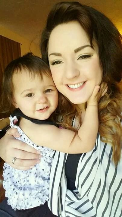 Nicole: “Pasé meses recibiendo terapia. Finalmente pude empezar a ver a este pequeña humana que di a luz y sentir amor y protección. Mi hija tiene ahora 18 meses de edad y yo soy una madre feliz. Ya no vivo con miedo”.