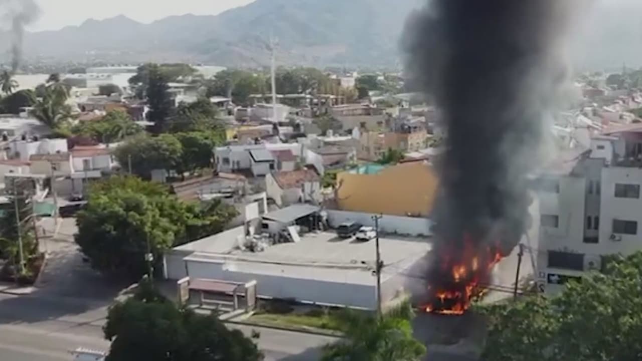 Abbott pide a texanos en México mantenerse informados y resguardados tras la muerte de "El Mencho"