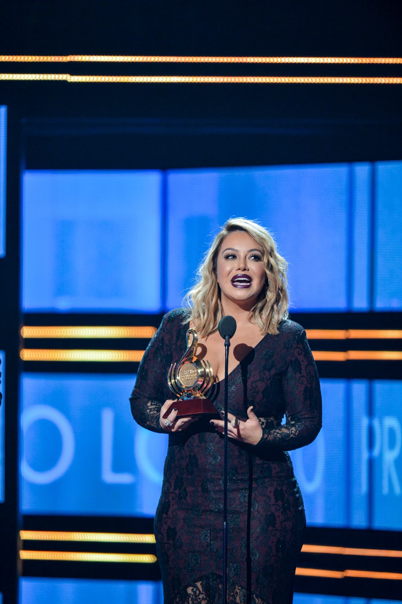 Chiquis agradeció a su equipo de trabajo, sus fans y su madre, Jenni Rivera.