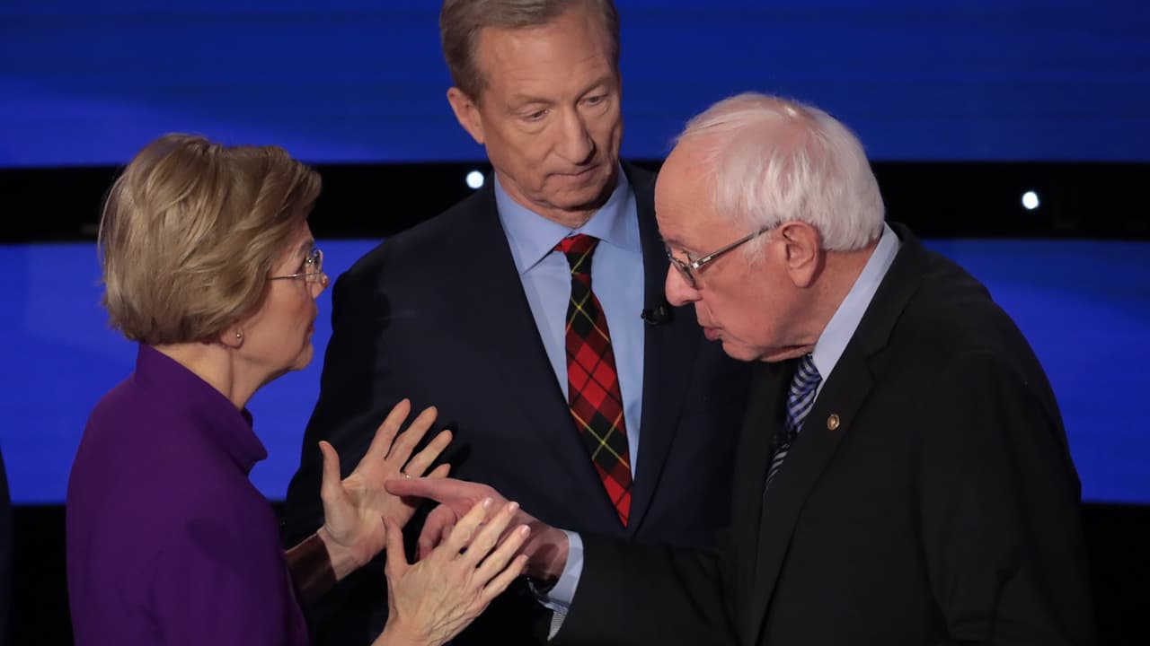 "Creo que me llamaste mentirosa": el diálogo de Warren y Sanders al final del debate que no pudo escucharse