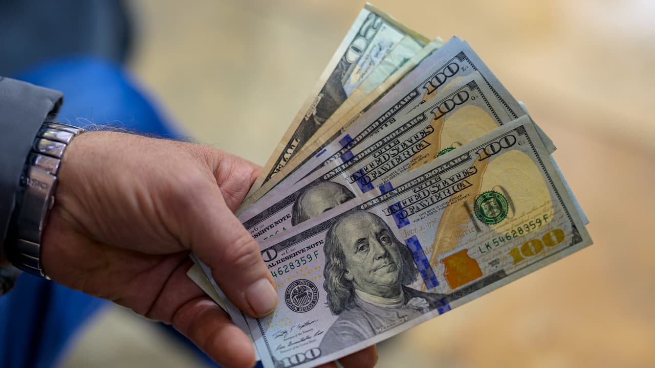 Dueños de casas de cambio piden frenar una orden del gobierno federal, ¿de qué se trata?