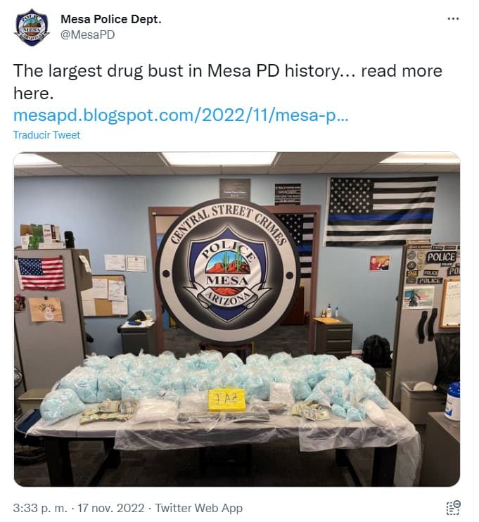 En ambos casos, la policía recopiló información de inteligencia y realizó vigilancia, lo que derivó en órdenes de allanamiento para que pudieran retirarse de las calles estas drogas ilegales y artículos relacionados.