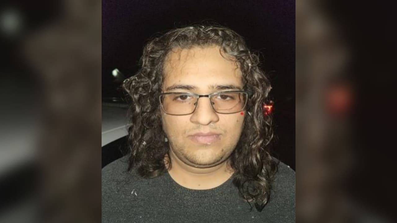 Hombre acusado por actos lascivos contra un niño es detenido tras nueve horas atrincherado