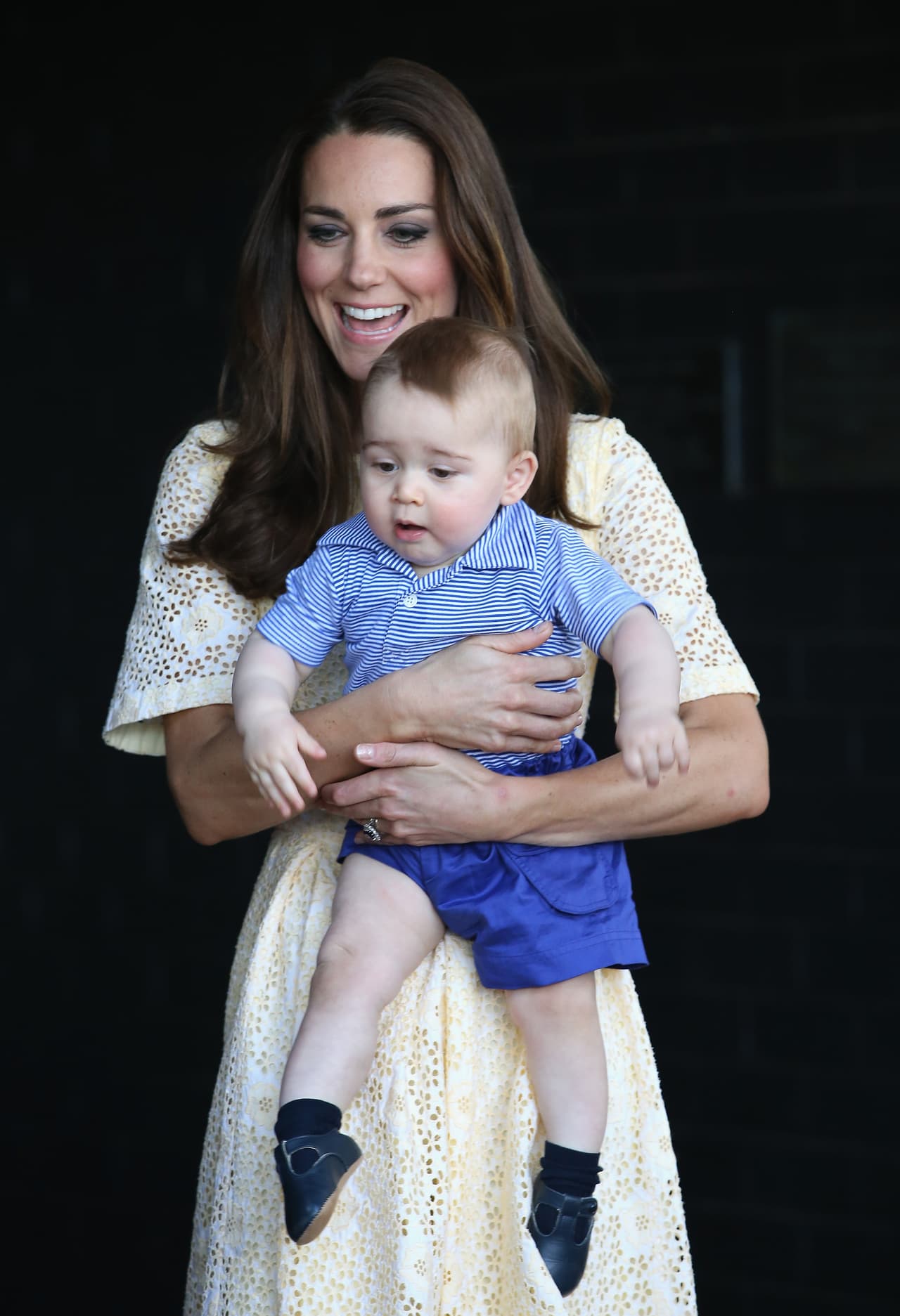 Éste es un ejemplo más de cómo la moda va más allá de tendencias superfluas y funciona de indicador social, marcando la personalidad y definiendo cómo se presenta uno ante los demás.