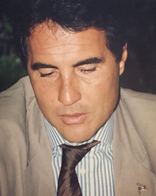 Después de haber fracasado en su matrimonio con Cecilia Saldanha Da Gama, la madre del actor, Jaime Camil Garza volvió a enamorarse, esta vez de la modelo Tony Starr.