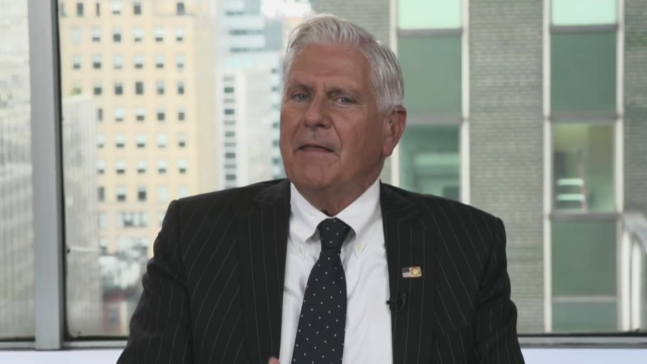 ¿Cuál es el plan de Bruce Blakeman para mejorar el costo de vida en Nueva York? "Cortaría impuestos"