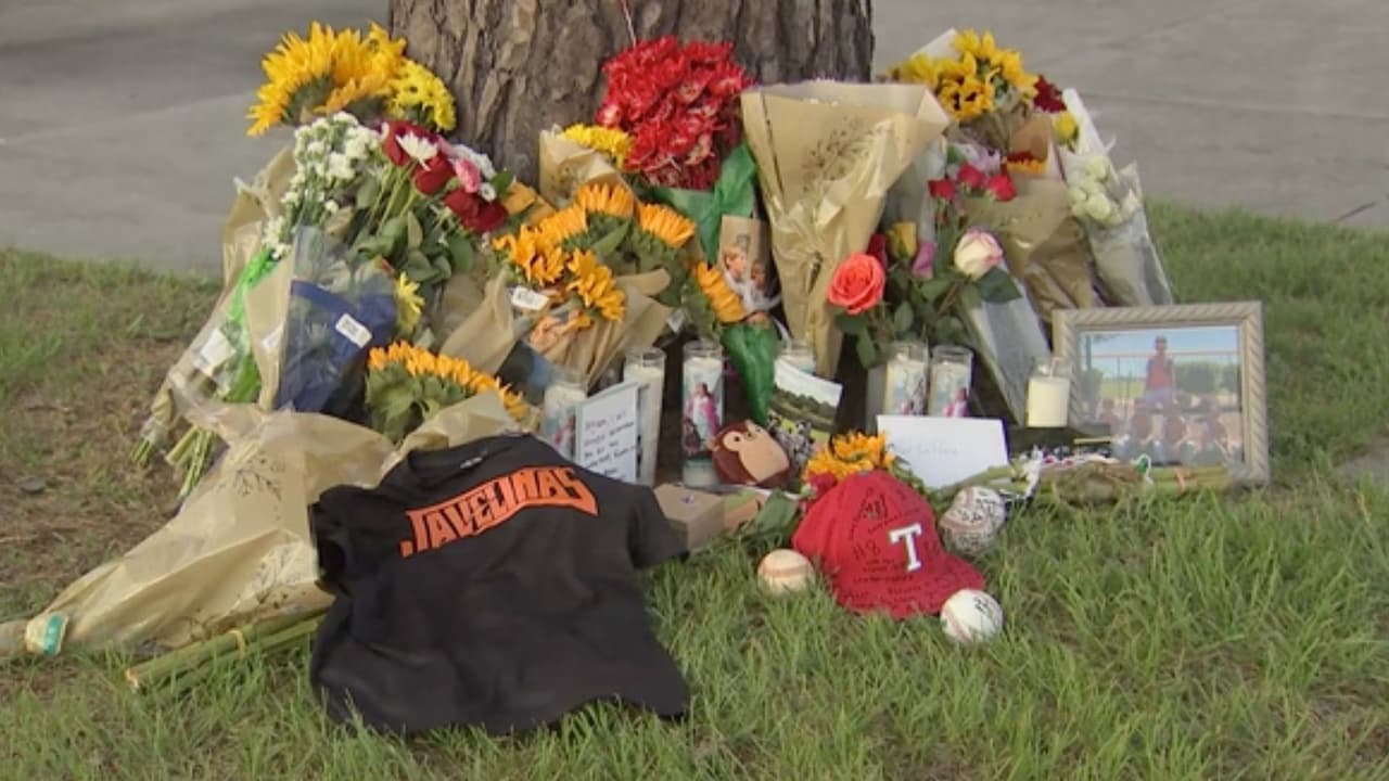 El funeral será el sábado 11 de junio a partir de las 10:00am en “
<b>Champion Forest Baptist Church</b>”, ubicada en el 15555 Stuebner Airline Rd, Houston, TX 77069.