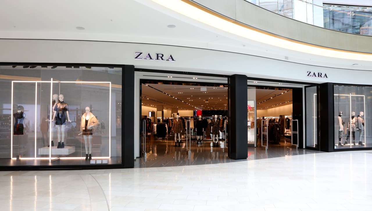 Tres mujeres en Puerto Rico enloquecen cuando les piden que usen mascarillas: rompen ropa de lujo y destrozan una tienda