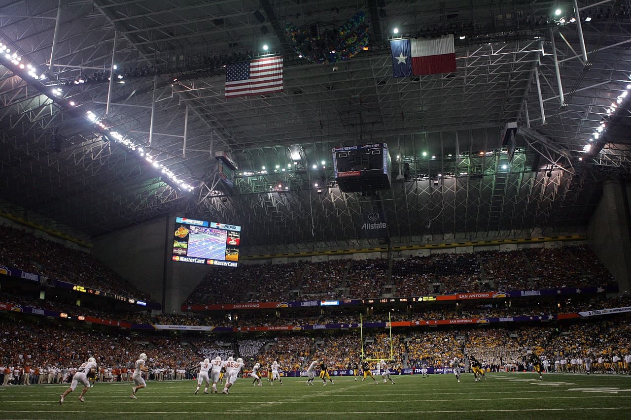El AlamoDome de San Antonio, Texas, hace predecir que el estado de la estrella solitaria sí o sí tendra Copa del Mundo de la FIFA.