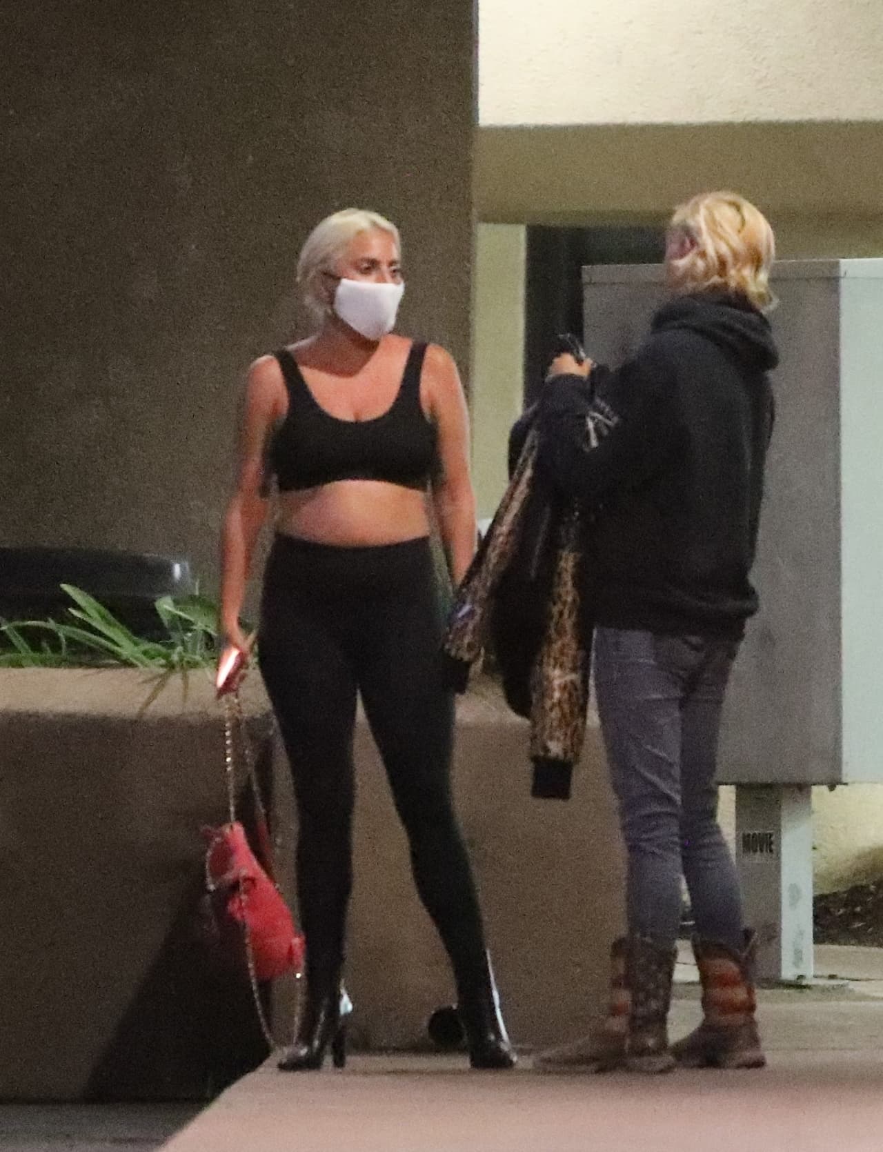 "Tenía una historia que quería compartir con ella, y sentí esta necesidad de que ella necesitara escucharla de mí", explicó McKee. 
<br>