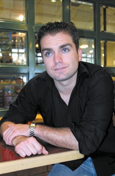 Con Jorge Peralta tuvo un noviazgo que terminó en los tribunales, pues lo acusó de fraude por más de 2 millones de pesos.