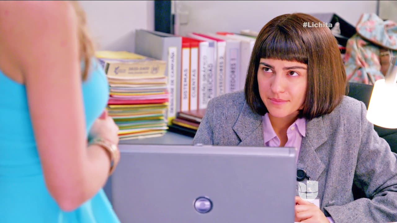 ¡Pobre de ti Lichita! Tienes que cumplir todos los caprichitos de Luciana para conservar tu puesto.