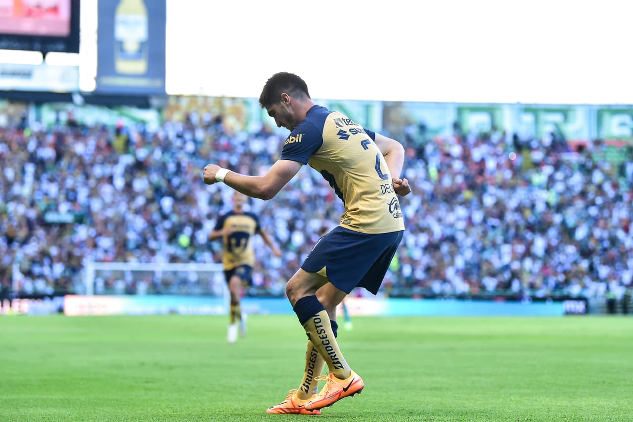 Los descuidos en la recta final del primer tiempo se quedaron cerca de convertirse en goles de Pumas. Los del Pedregal encontrarían el 0-2 sobre la hora con un frentazo de Gustavo Del Prete, quien se estrenó como goleador en la liga.