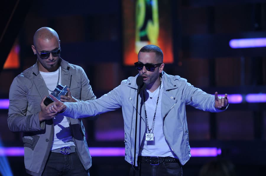 Estando juntos recibieron en Premios Juventud un total de 36 nominaciones y 14 premios.