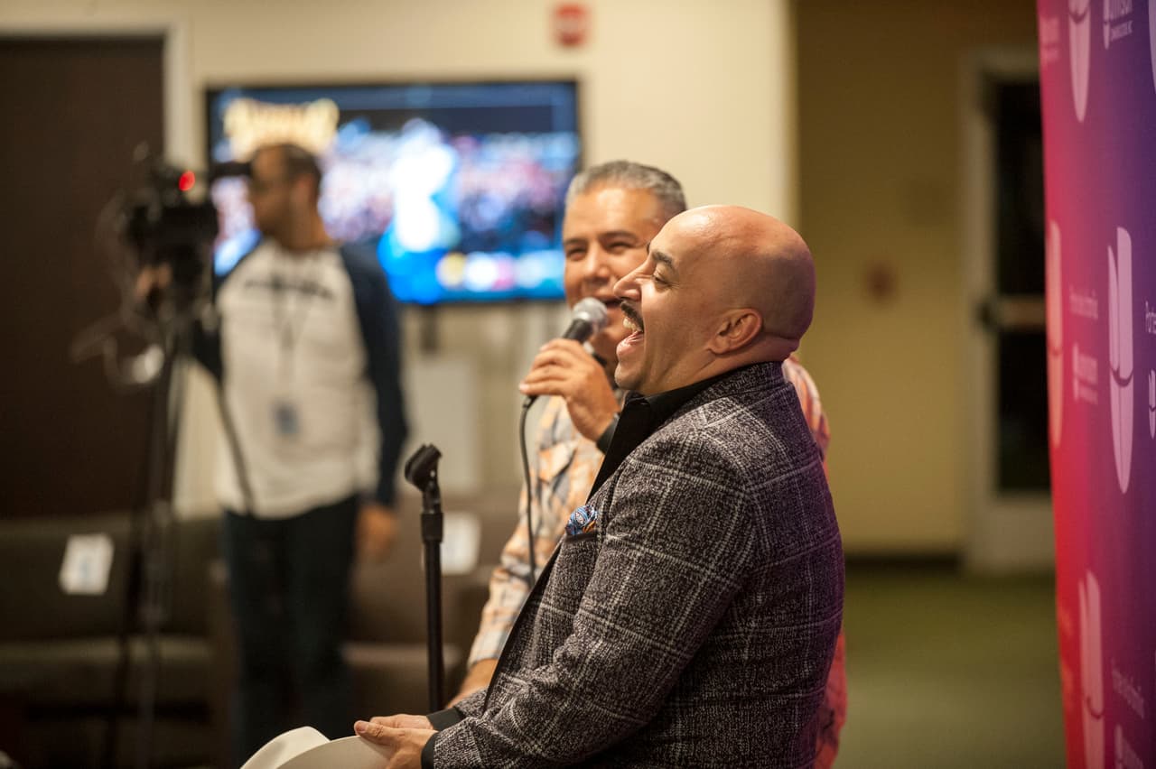 Ganadores tienen la oportunidad de convivir con Lupillo