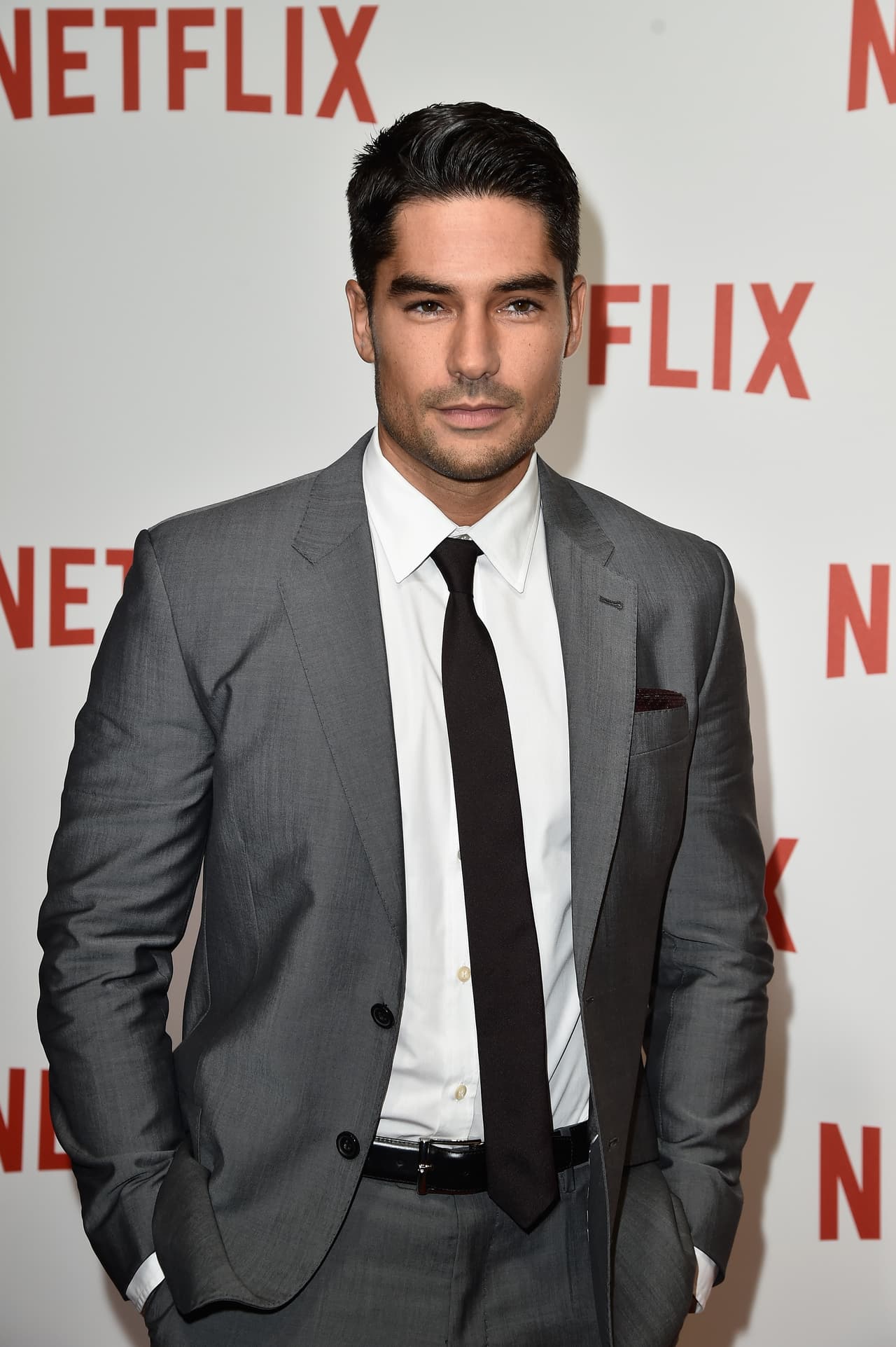 Su noviazgo con el actor DJ Cotrona fue uno de los más largos, aunque duró menos de un año.