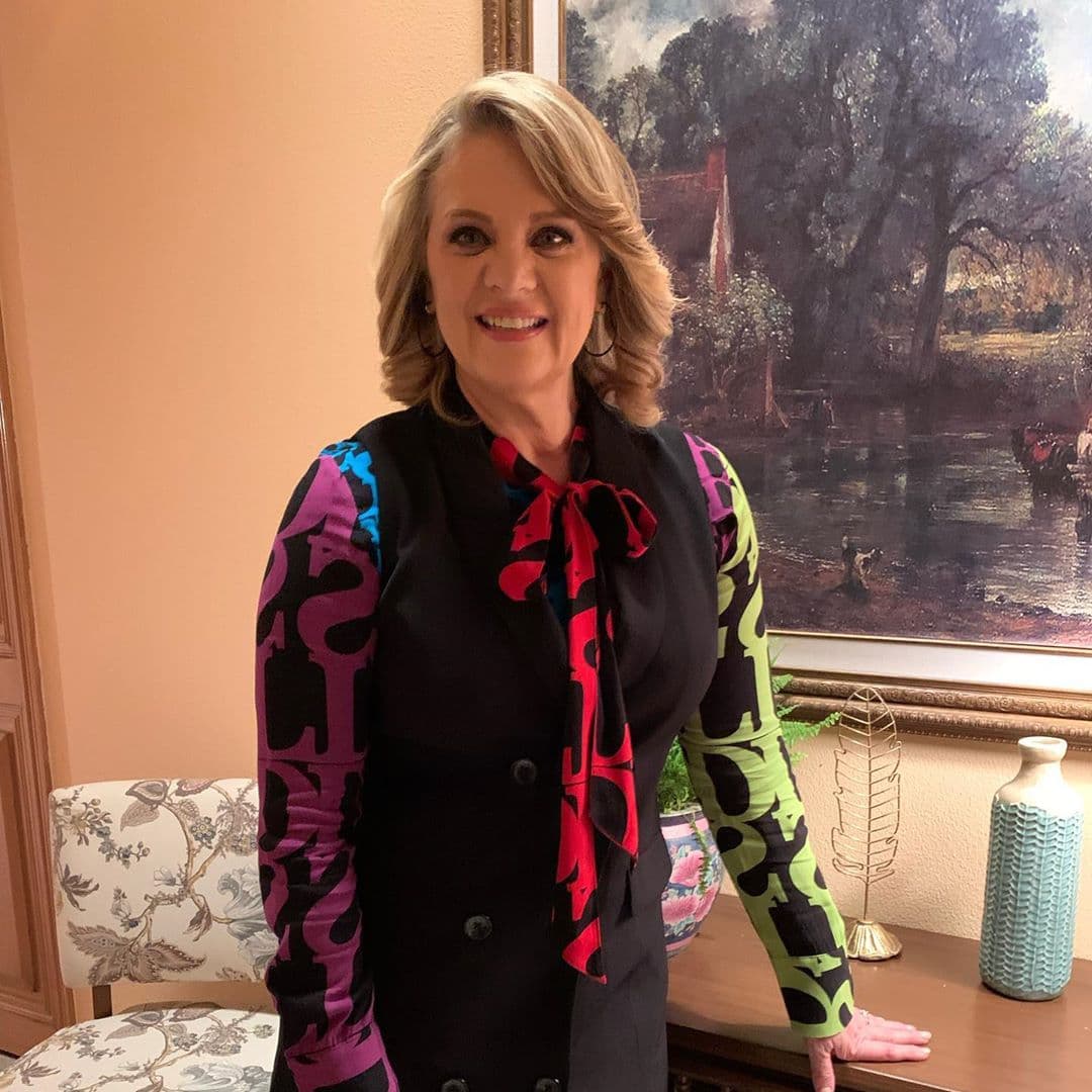 Fue gracias a él, que mucho tiempo después conoció a 'El Sol de México' cuando asistió a un show en la Ciudad de Monterrey, donde se sentó en primera fila: "Sí sabía del impacto de lo que era Luis Miguel, pero hasta ahí, como todos los artistas", dijo en el programa 'En casa de Mara'. 
<br>