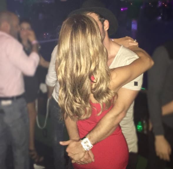 Y también en sus momentos más románticos, ¿qué tal esta foto?