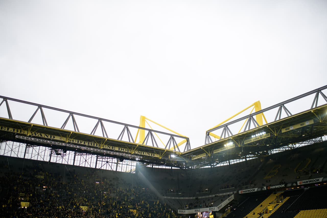 En fotos: el Dortmund goleó al Hannover y sigue sacando diferencia en el liderato de la Bundesliga
