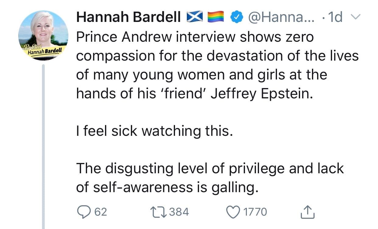"La entrevista del príncipe Andrew muestra cero compasión por la devastación de las vidas de muchas jóvenes y niñas que estuvieron en las manos de su ‘amigo’ Jeffrey Epstein.
<b>Me enferma</b> ver esto (la entrevista). El desagradable nivel de privilegio y la falta de autoconciencia es irritante", escribió Bardell.