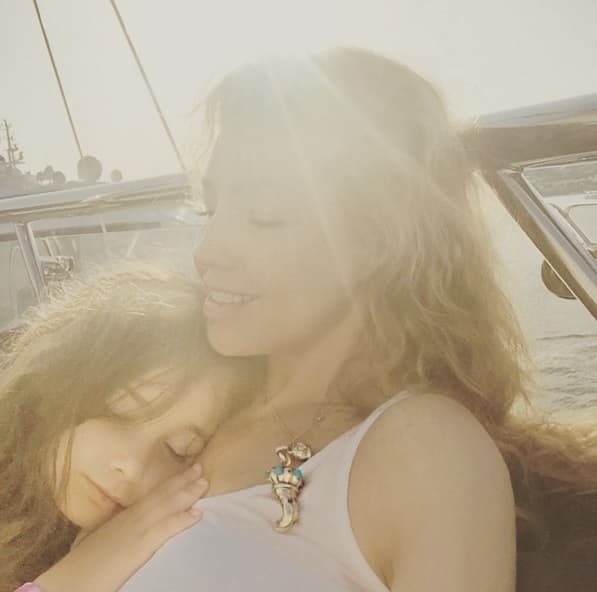 Esta pequeña le ha robado el corazón a la estrella.