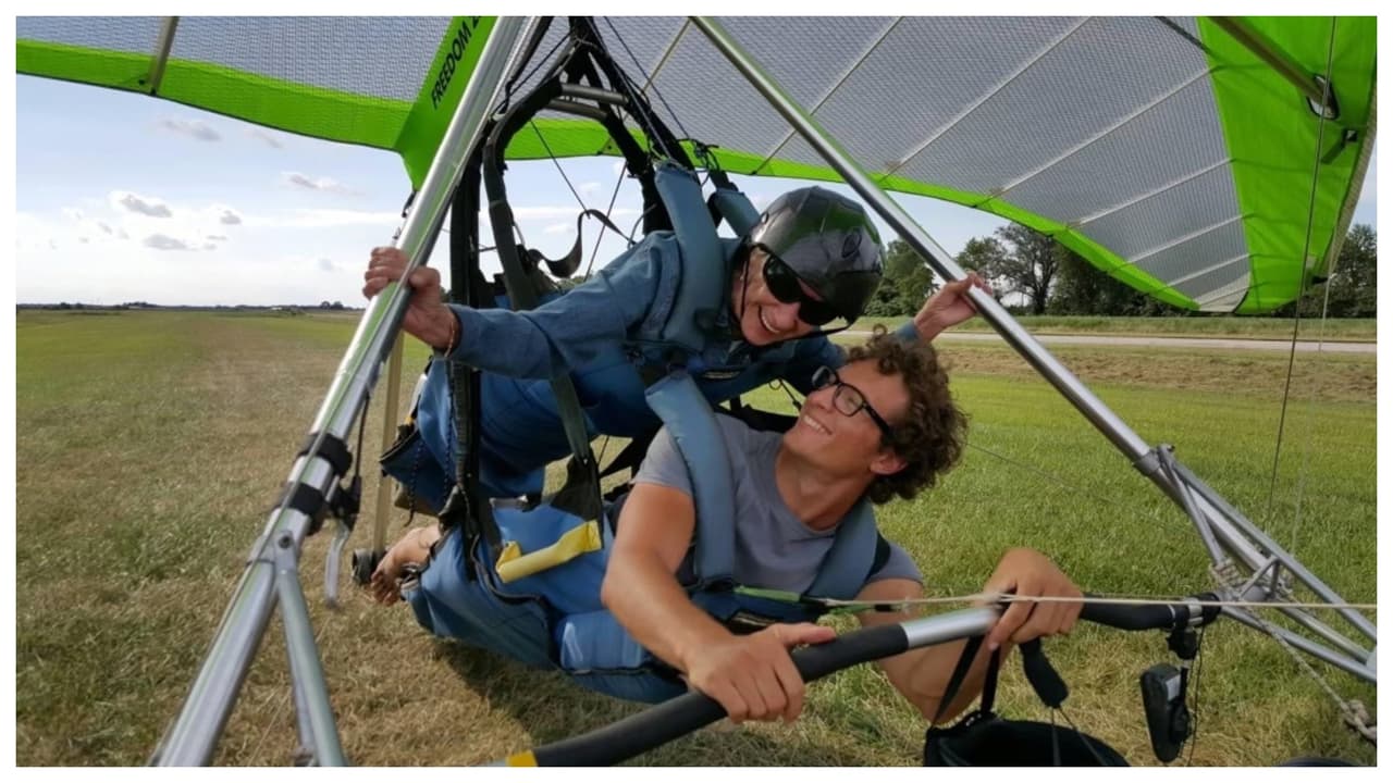 Marge Wardenski es una abuela imparable a quien l
<b>e encantan los deportes extremos. </b>Lo primero que hizo al enviudar hace quince años, fue deslizarse en Ala Delta y volar en un globo aerostático. 
<br>