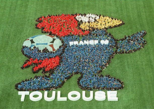 <b>Footix - Francia 98</b>
<br>Un gallo, símbolo nacional francés, fue la mascota de aquel Mundial. Vistoso y colorido, justo como resulto aquella Copa. 
<br>