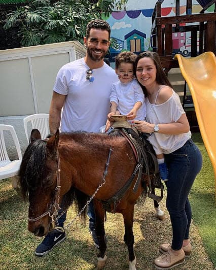 Como no tiene compromisos laborales, la actriz disfruta de su vida en familia.