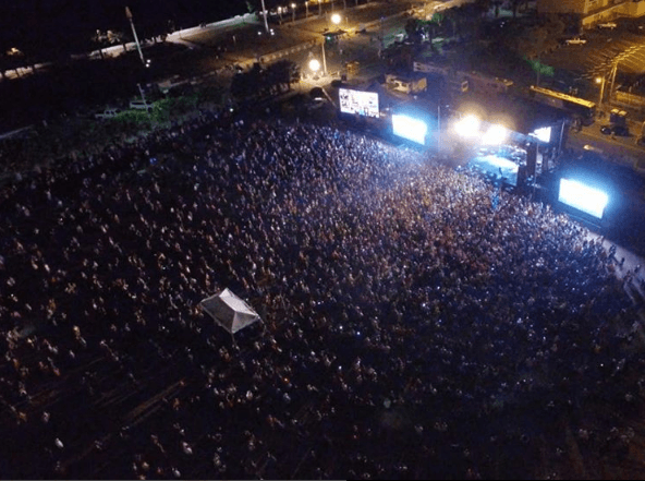 Wow! Esta foto panorámica deja claro que el legado de la cantante sigue intacto y claro, con el tremendo cartel que se esperaba no era para menos una audiencia de esta magnitud.