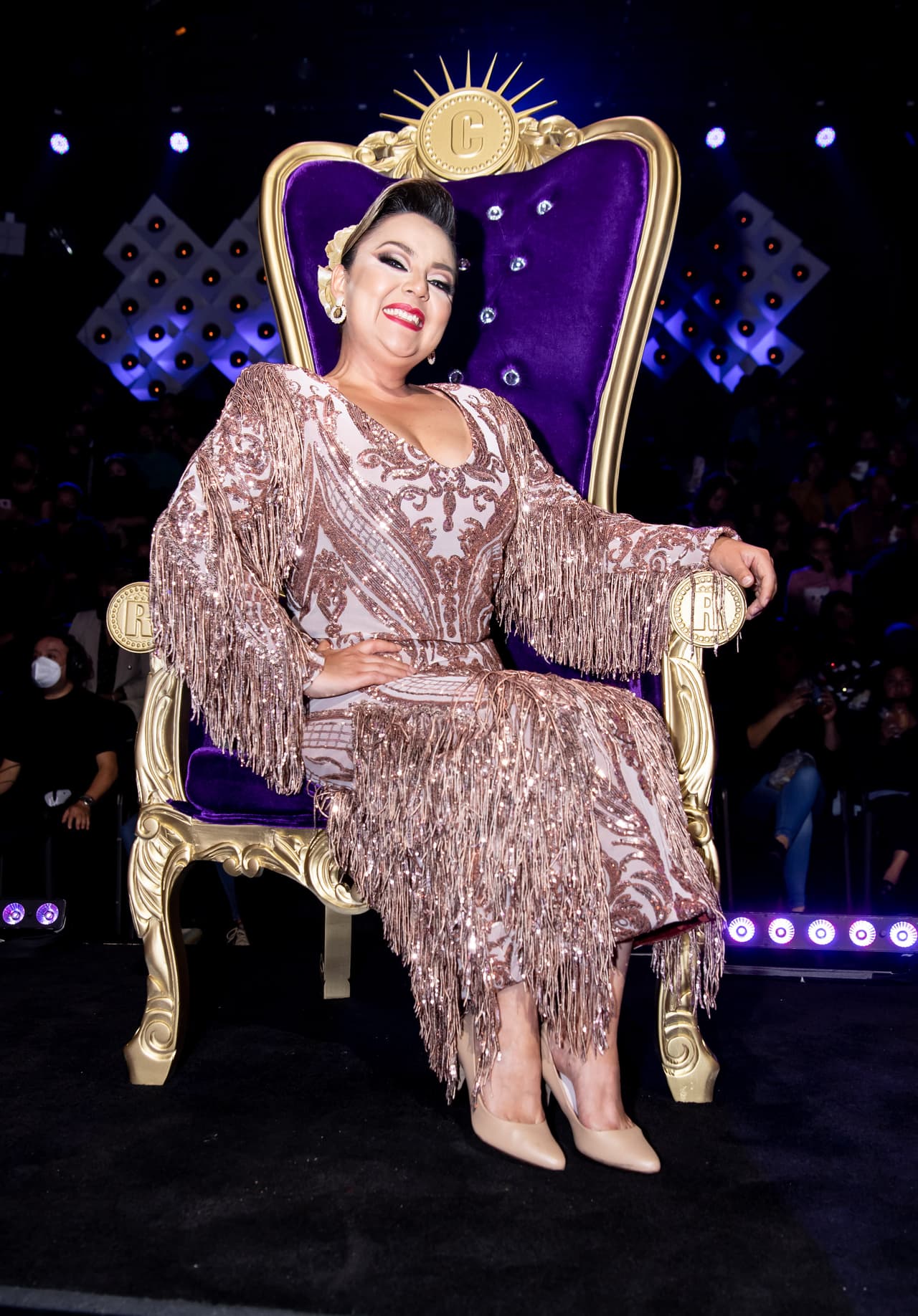 Verónica Linares, campeona de canto, en esta ocasión decidió enfrentarse en duelo a muerte con Luigui Jesús.