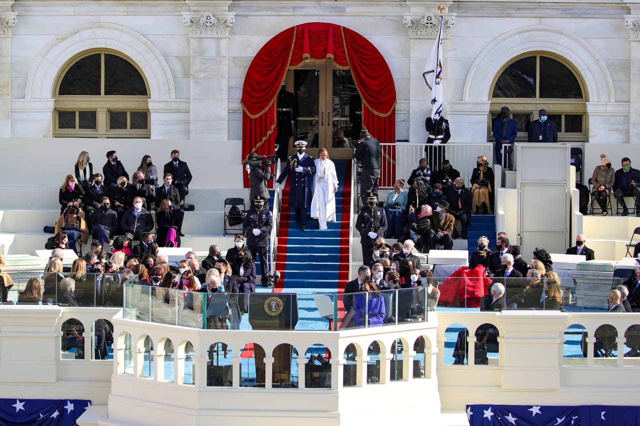 El color blanco está asociado con el movimiento sufragista de Estados Unidos.