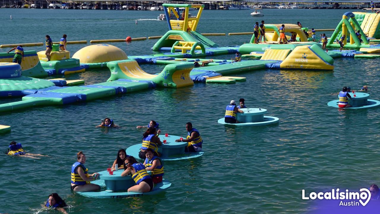 Así luce el parque acuático gigante para adultos y niños en el centro de Texas