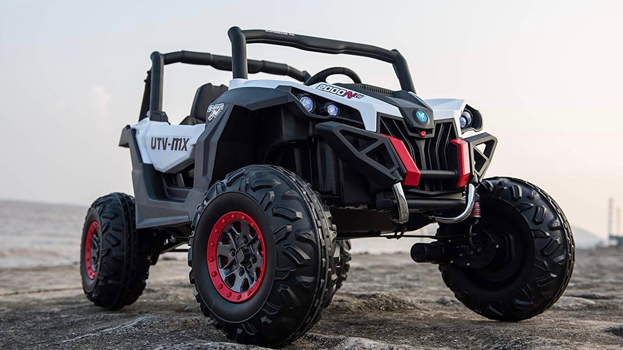 <h3 class="cms-h3-H3">Tamco UTV-MX 2000N EW</h3>
<br>Precio: 
<b>540 dólares</b>
<br>Especificaciones:
<br>· Capacidad todoterreno real con tracción en las 4 ruedas y neumáticos verdaderos, con dos motores de 45W.
<br>· Dos asientos con cinturones de seguridad ajustables y suspensión con elementos de aceros para mantener balance con seguridad.
<br>· Bluetooth para reproducir audio desde el teléfono inteligente. de 3 horas con aceleración moderada, velocidades de hasta 5 mph y frenos eléctrico. 
<br>· Luces y cornetas funcionales.