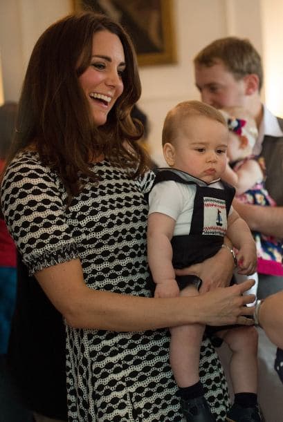 Hay que recordar que los príncipes William y Harry recibieron una educación muy diferente a la que había acostumbrado la monarquía, de la mano de su madre, la fallecida princesa Diana de Gales.