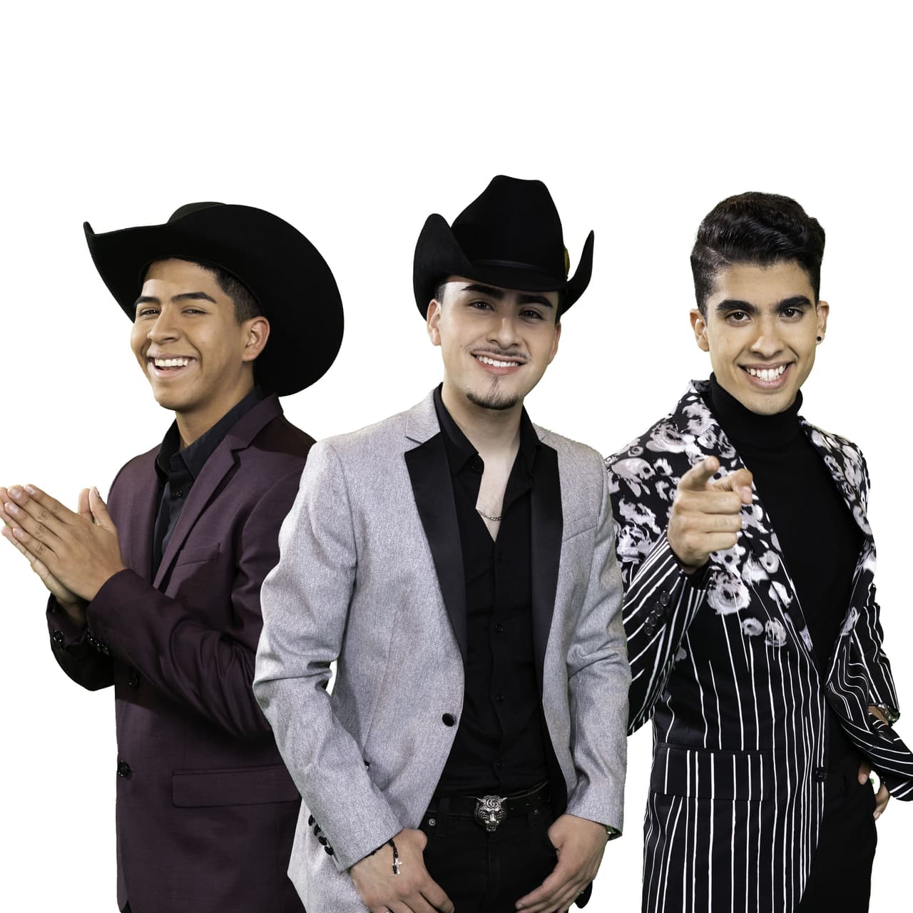 La primera 'boy band' del género ranchero, 
<b>Nuevo Elemento</b>, también debuta como nominados en esta gala y los premios a los que aspiran son La Nueva Generación Regional Mexicano y Mejor Canción Mariachi-Ranchera por 'No Andes Con Nadie'.