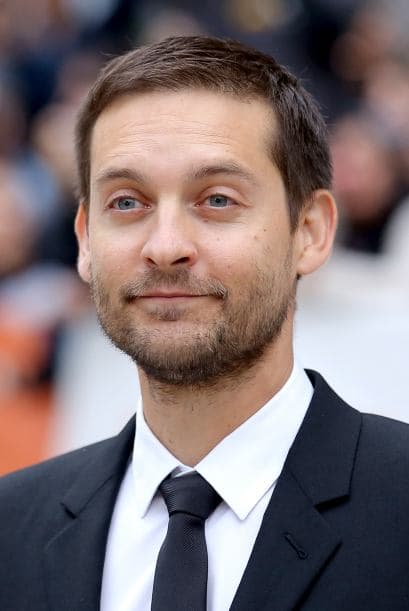 Agilidad y flexibilidad son dos dones que tiene Spider-Man, interpretado anteriormente por Tobey Maguire. Puede pegarse a las superficies y emplea un sentido arácnido para presentir el peligro gracias a una araña radioactiva.
