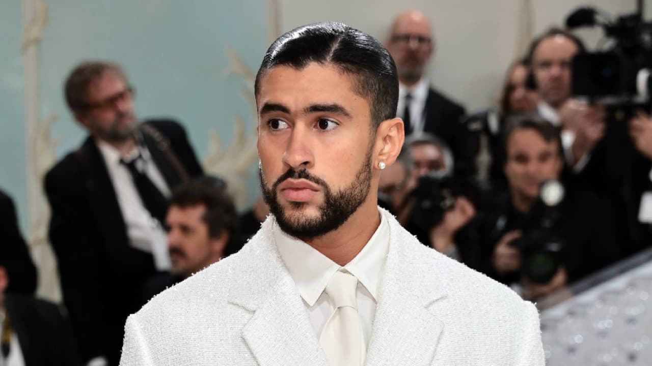 Bad Bunny por fin habla del incidente con el teléfono de una fan: ¿justifica su reacción?