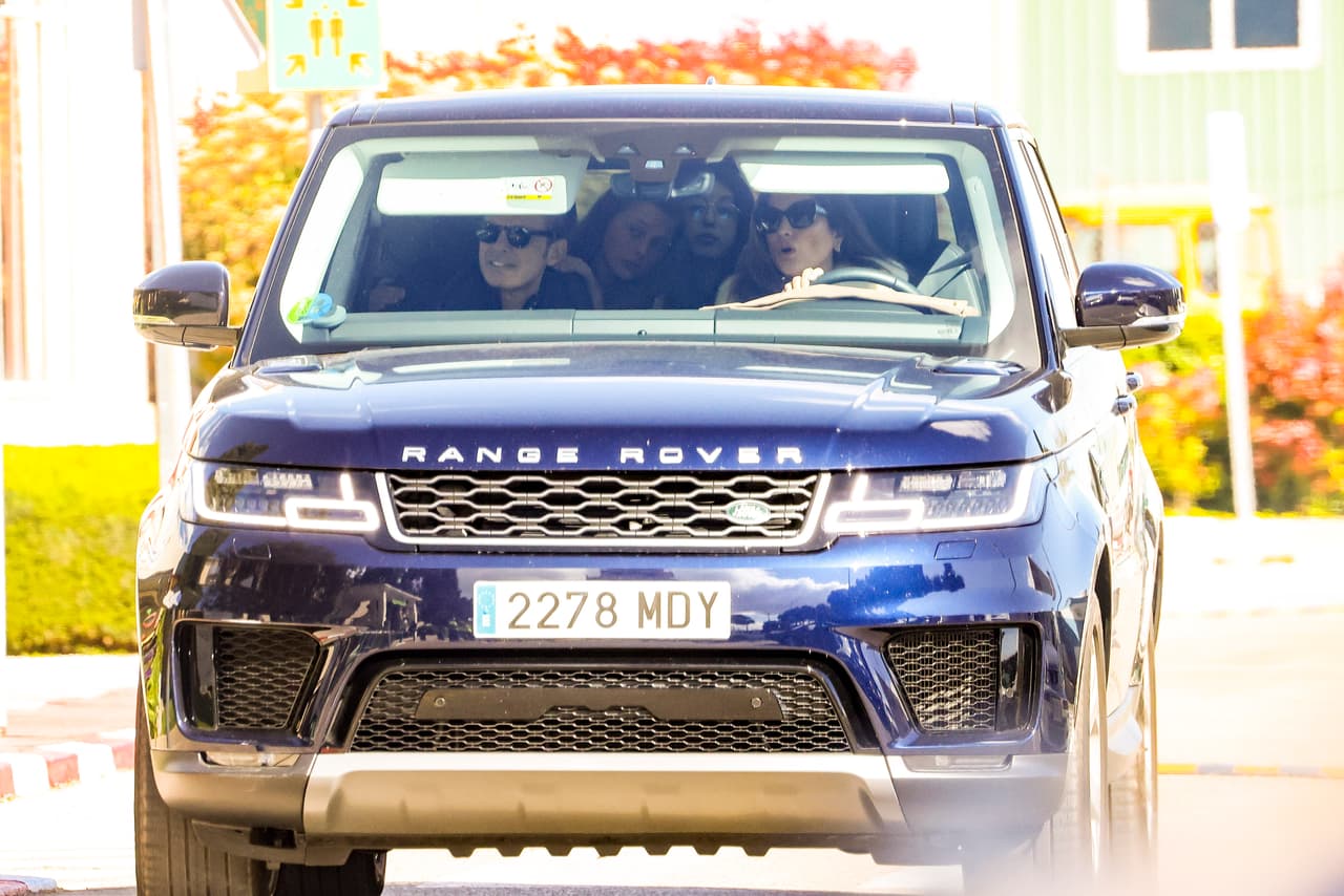 Las primeras vacaciones en familia de Luis Miguel con Paloma Cuevas y sus hijas.