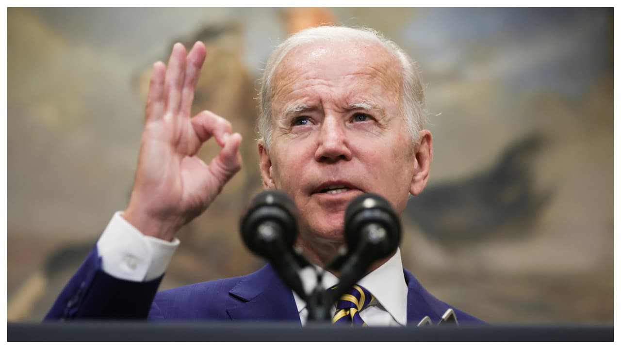 A quiénes cobija en el sur de Florida el perdón de la deuda estudiantil anunciado por el presidente Biden