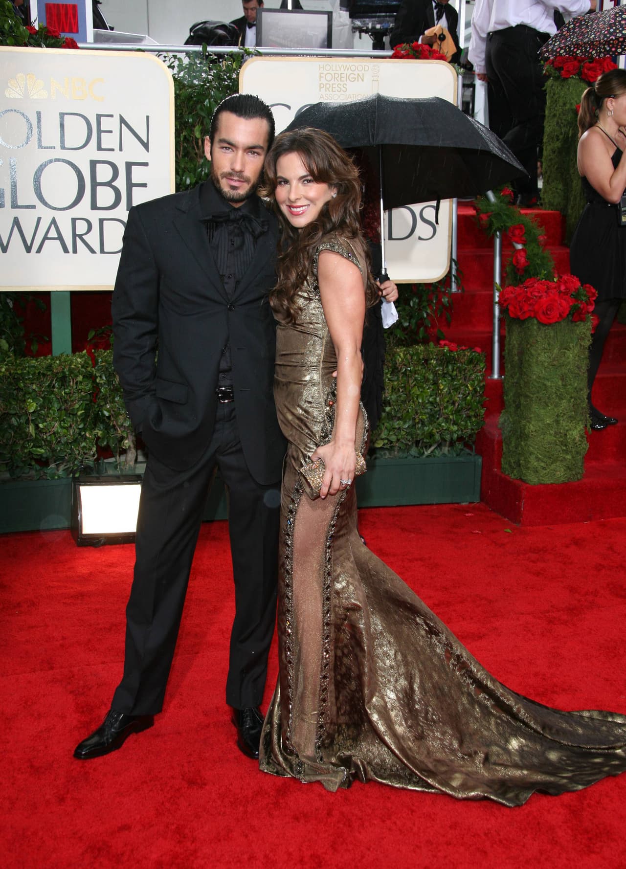 <b><a href="http://www.univision.com/temas/kate-del-castillo">Kate del Castillo</a></b> ha mantenido dos romances con galanes a los que les lleva varios añitos de más, uno es Aarón Díaz.