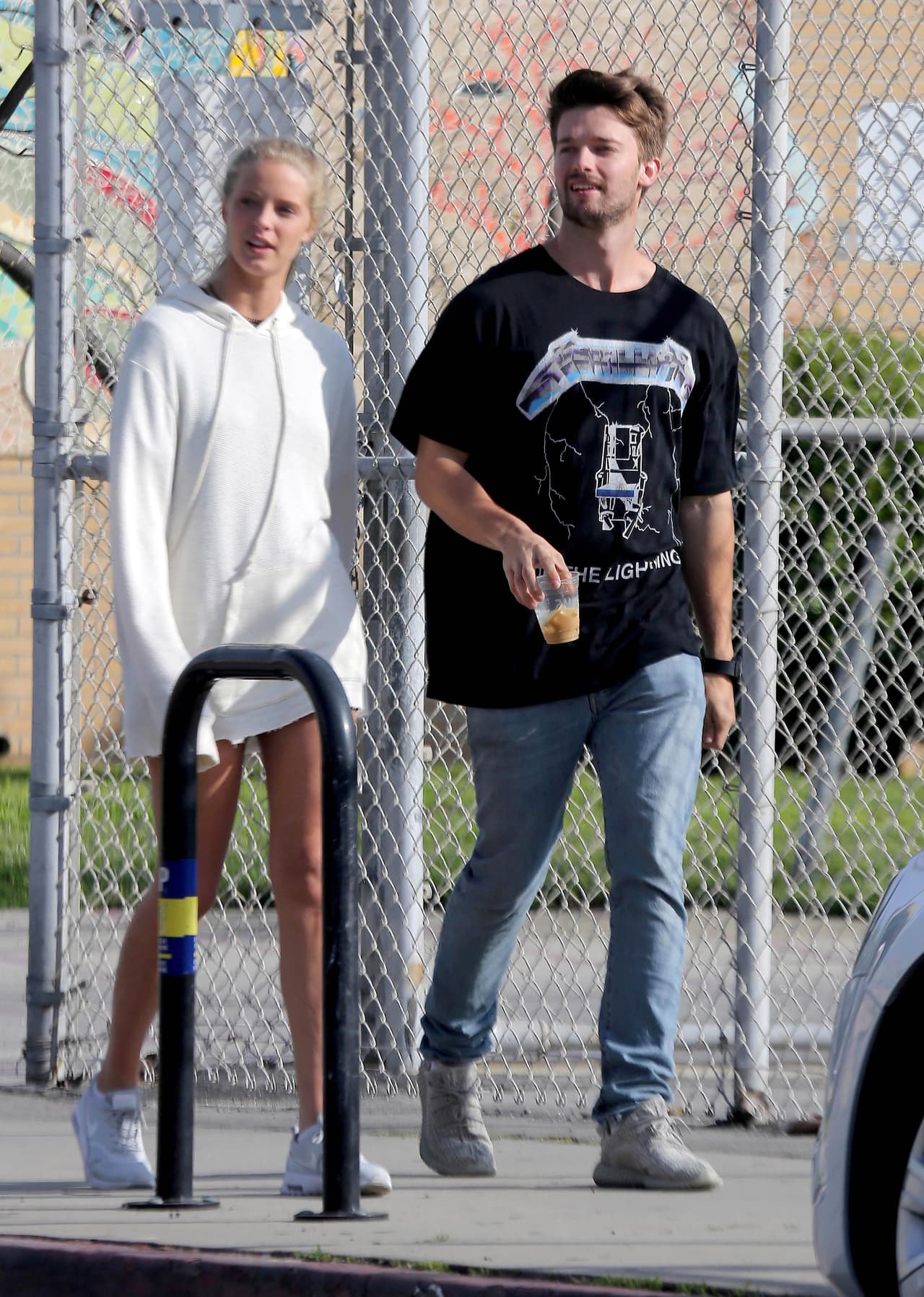 Patrick Schwarzenegger también acaba de ser flechado.