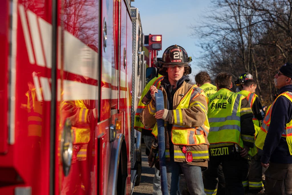 Tanto a los residentes de Nueva Jersey como a los de Nueva York se les pidió que evitaran asados o cuaquier otra actividad al aire libre que necesite prender fuego. Los fuertes vientos y la sequía ayudarían a que cualquier descuido se convierta en una amenaza grave.