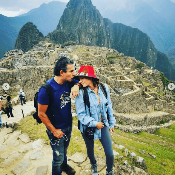 En realidad, Raúl y su hija estaban paseando por Machu Picchu y Puno, zonas peruanas ubicadas a más de 2,400 y 3,800 metros sobre el nivel del mar, respectivamente.