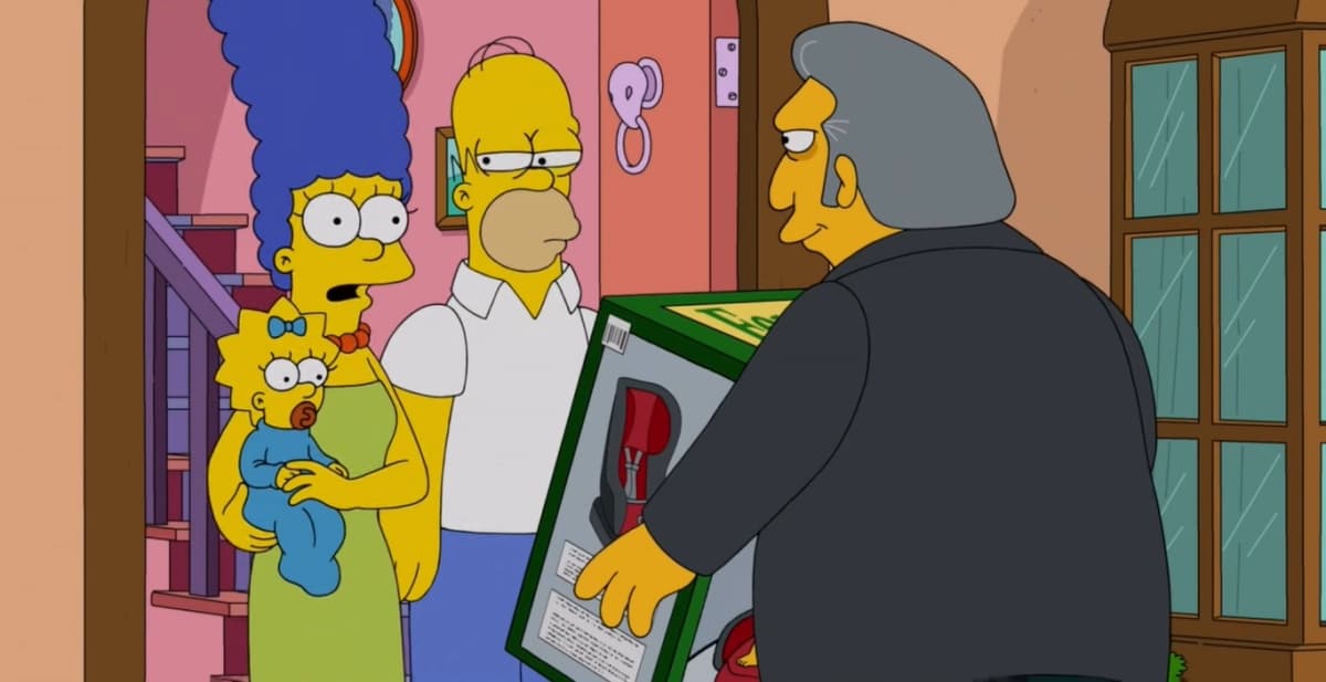 <b>9. 'A Made Maggie' </b>
<br>Marge decide bautizar a Maggie, por lo que envía a Homero a buscar un padrino adecuado. Por diversas circunstancias, 'El Gordo Tony' es el elegido, pero el mafioso comienza a vincularse mucho con la bebé, enseñándole malos hábitos de su oscuro mundo.
<br>