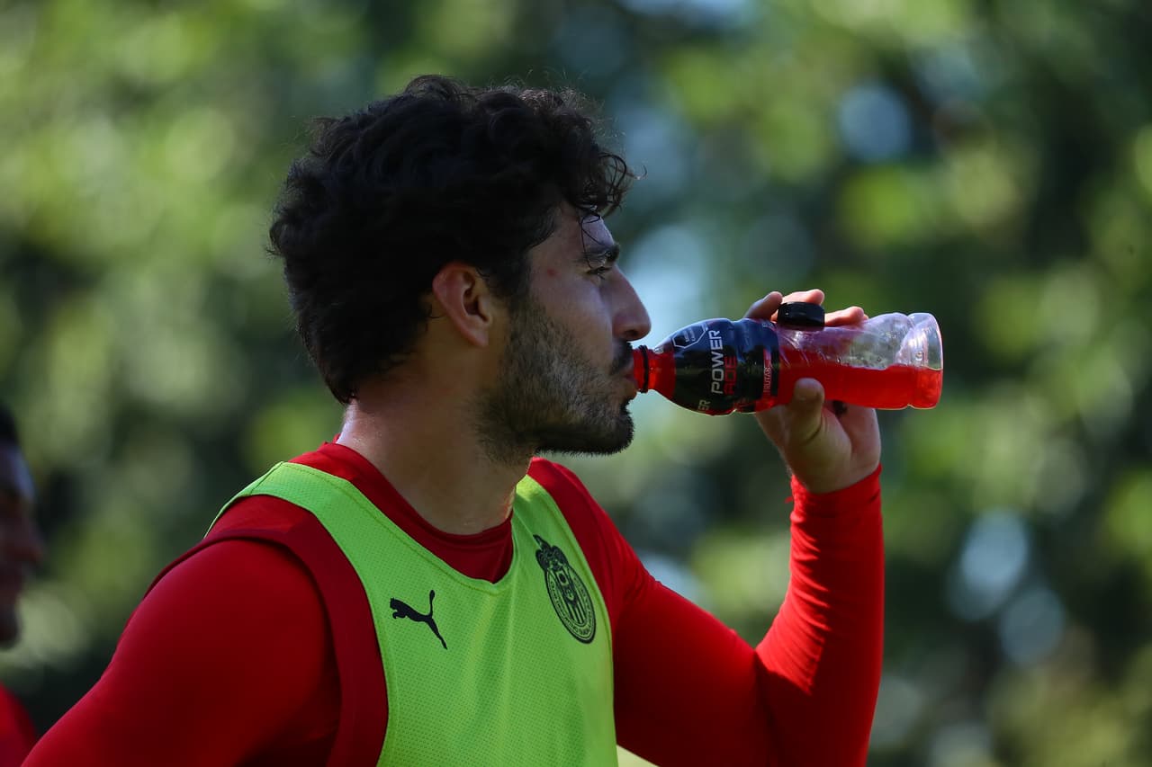 Las Chivas del Guadalajara se preparan con fuertes entrenamientos en Verde Valle para su primera fecha del torneo Guard1anes 2021, que será este viernes a las 19:30 ante el equipo de Puebla en el Estadio Cuauhtémoc.