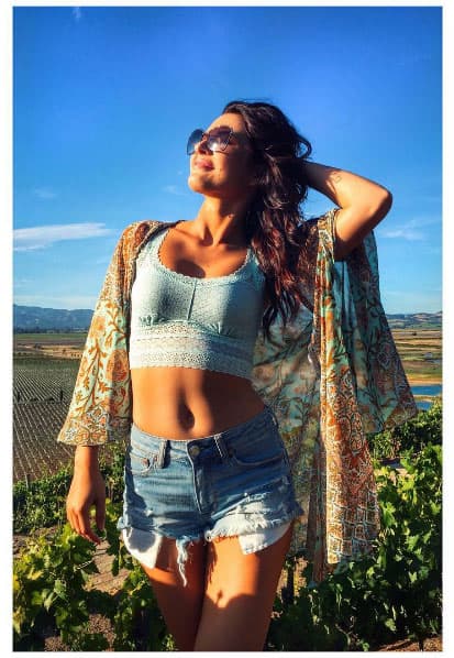 Actualmente Irina Baeva se encuentra grabando la telenovela "Vino el amor" en hermosos viñedos del estado de California.