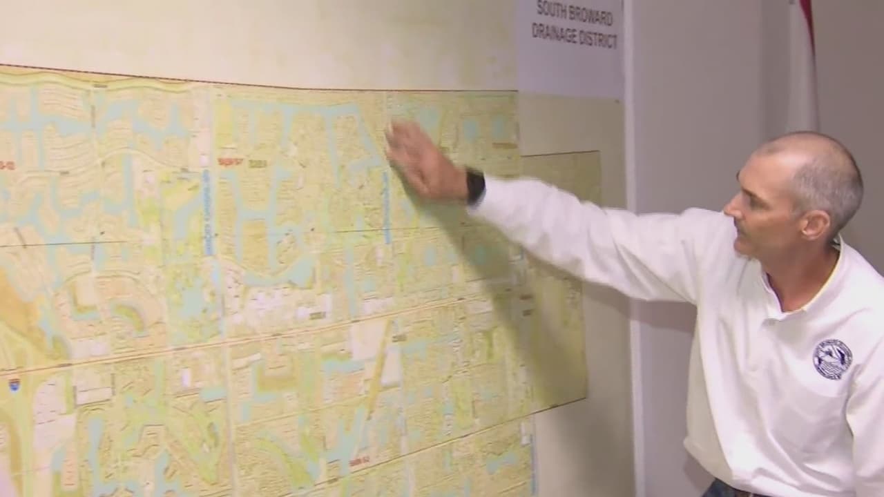 Se forma la tormenta tropical Emily y amenaza con dejar fuertes lluvias e inundaciones en Florida