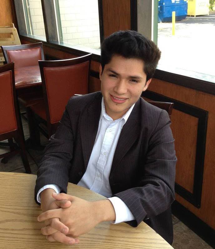 Su madre, Marisela, dice que uno de sus más grandes deseos es que su hijo encuentre una buena pareja, se case y le den nietos, pues asegura que ese es el ciclo de la vida.