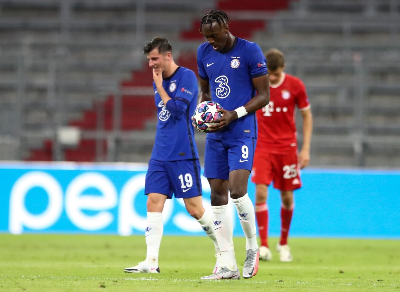 Hacia el fin de la primera mitad, Abraham (44’) cobró una pena máxima y ahora sí se acortaba la diferencia.