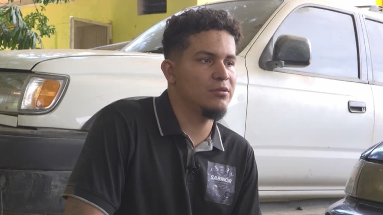 Joven es deportado a Honduras y una jueza ordena su regreso, pero sigue detenido en Texas